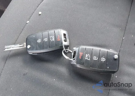 2014 Kia Soul z USA, uszkodzony, nr VIN KNDJN2A25E7739901